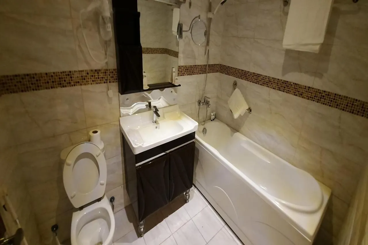 Capital O 549 The Blue Rose Hotel Jeddah 3*,