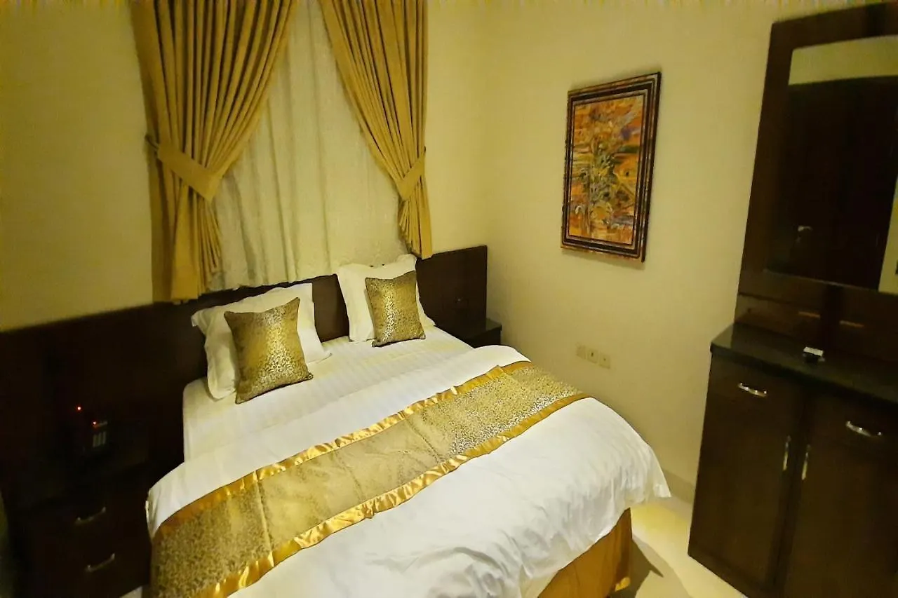 Capital O 549 The Blue Rose Hotel Cidde