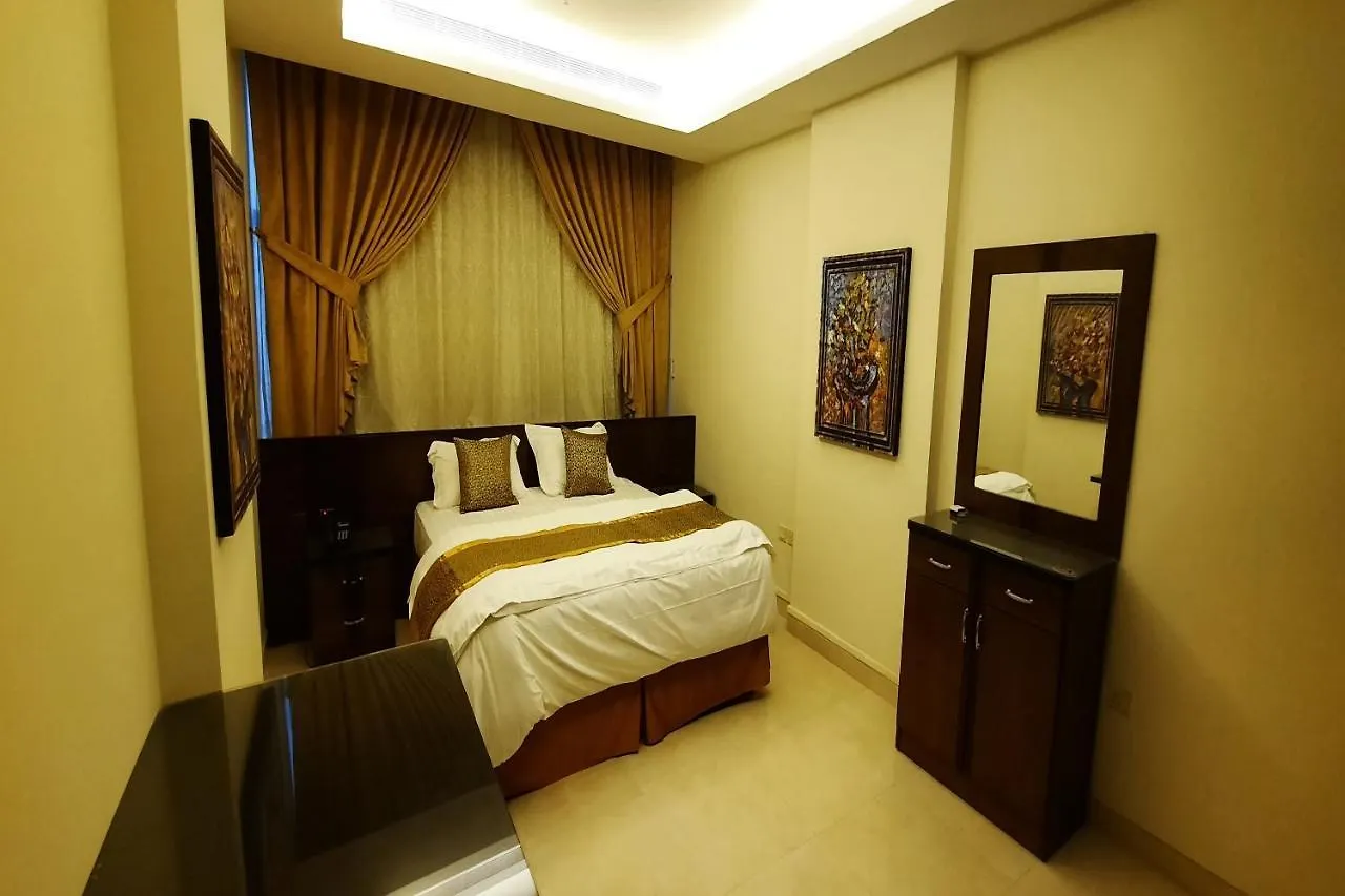 Capital O 549 The Blue Rose Hotel Cidde