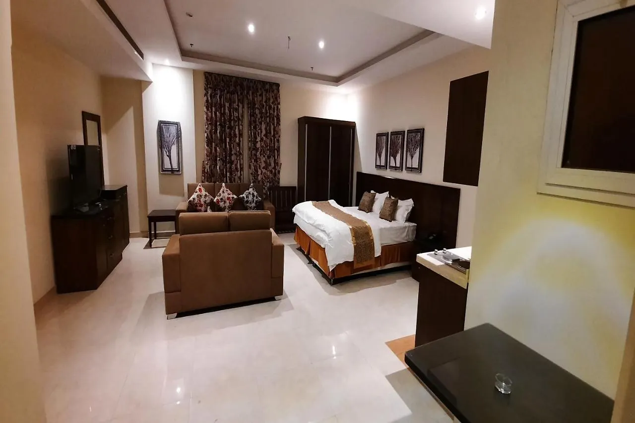 Capital O 549 The Blue Rose Hotel Cidde