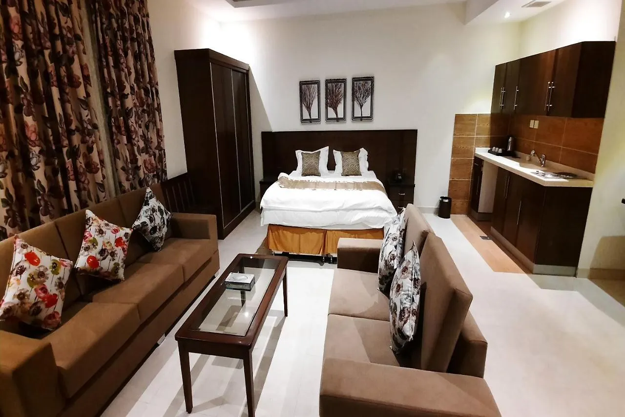 Capital O 549 The Blue Rose Hotel Cidde