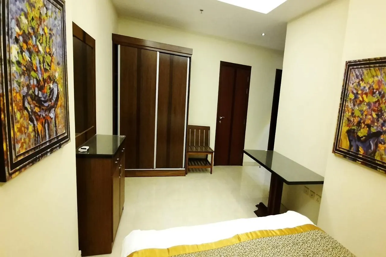 Capital O 549 The Blue Rose Hotel Cidde 3*,
